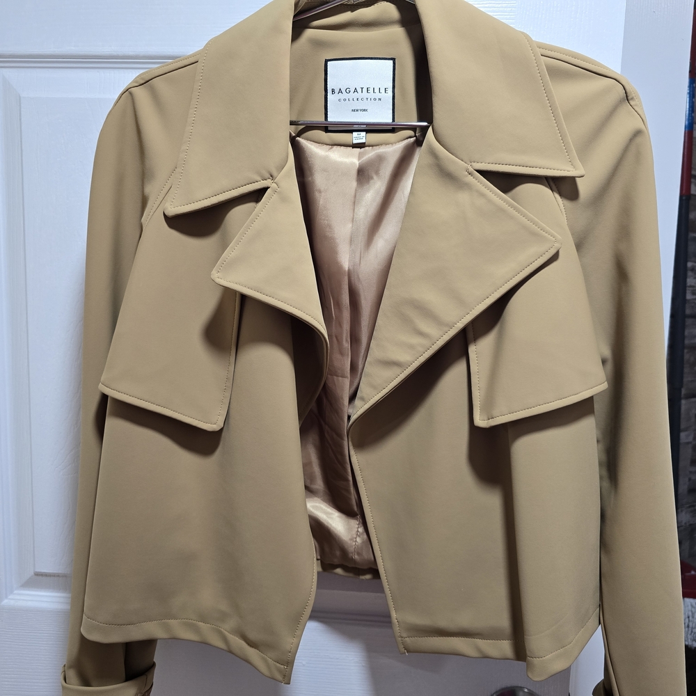 Bagatelle Women's Tan Cropped Trench Jacket